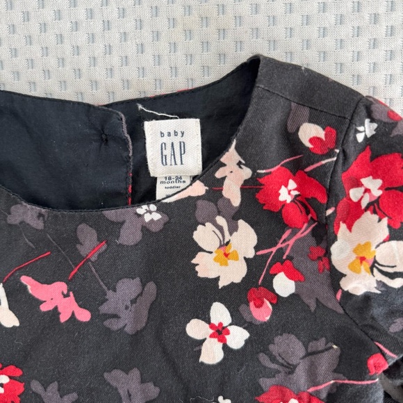 GAP Kids Floral Red And Black Ruffle Tiered Long Sleeve Dress Size 18-24m - Picture 3 of 6